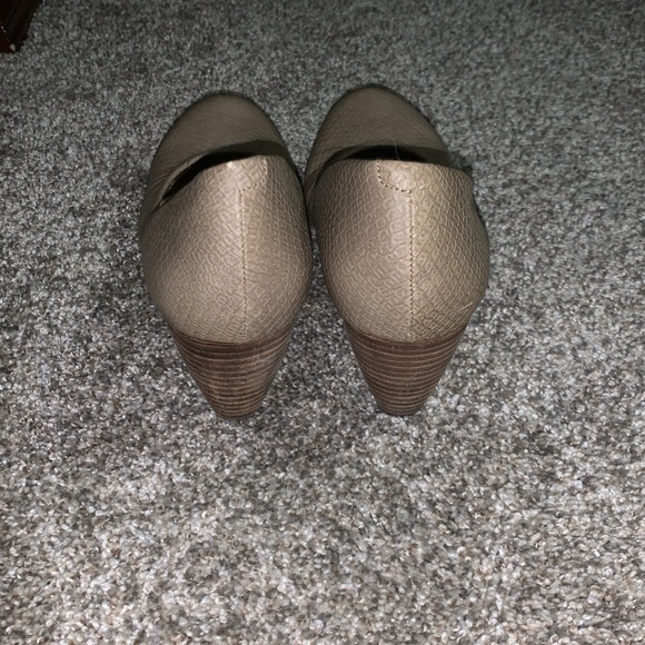 Womens BCBGeneration Pumps - Picture 3 of 6